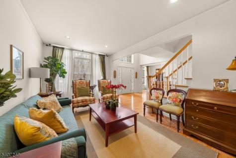 48 Bovensiepen Court Roseland NJ 07068