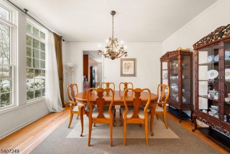 48 Bovensiepen Court Roseland NJ 07068