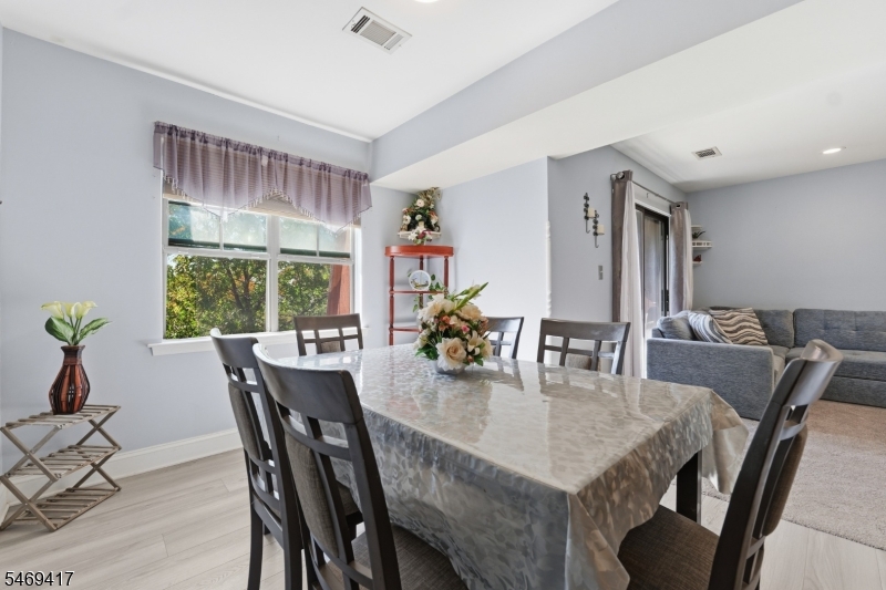 23 Powderhorn Court Woodbridge NJ 07095