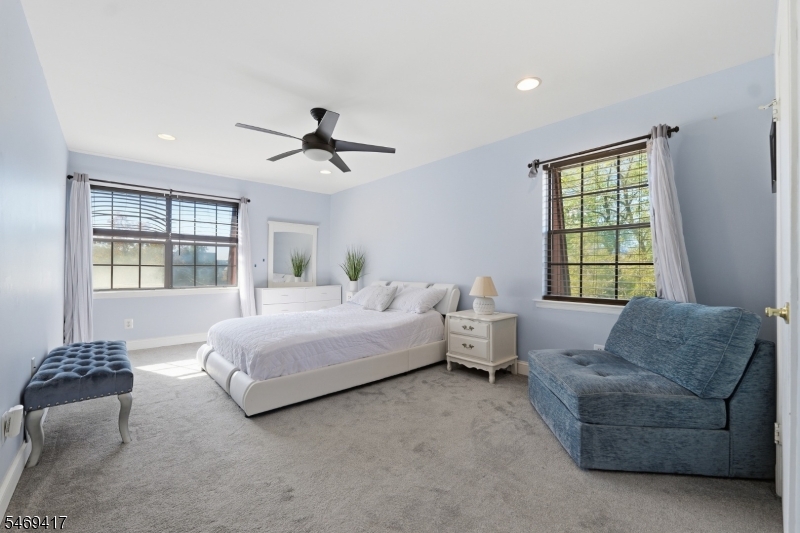23 Powderhorn Court Woodbridge NJ 07095