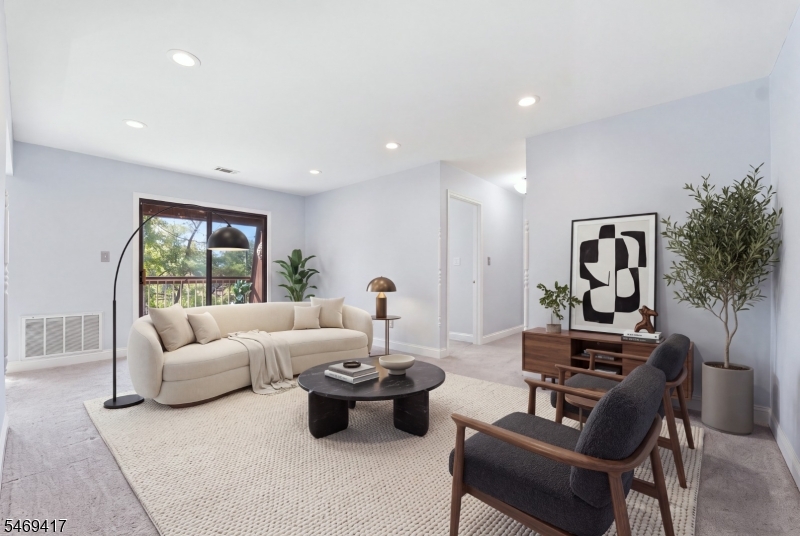 23 Powderhorn Court Woodbridge NJ 07095
