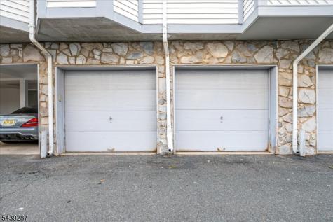 1702 Amanda Court Piscataway NJ 08854