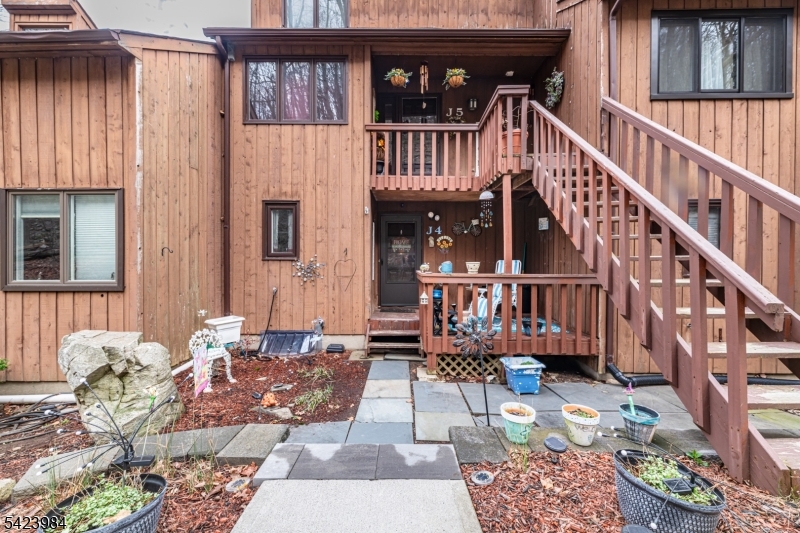 14 Village Way Unit 4 Vernon NJ 07462