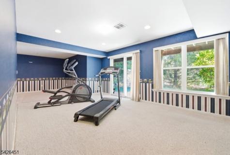 15 Aspen Court Hardyston NJ 07419