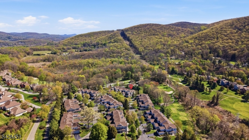15 Aspen Court Hardyston NJ 07419