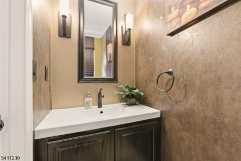 84 Drew Court Manalapan NJ 07726