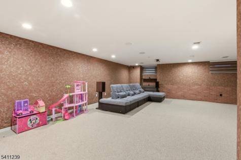 84 Drew Court Manalapan NJ 07726