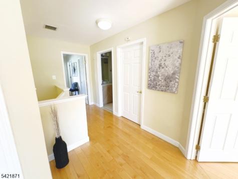 117 Barclay Drive Nutley NJ 07110