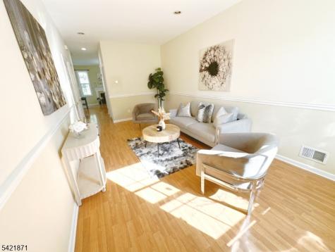 117 Barclay Drive Nutley NJ 07110
