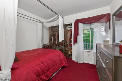 26 Larkspur Court Bedminster NJ 07921