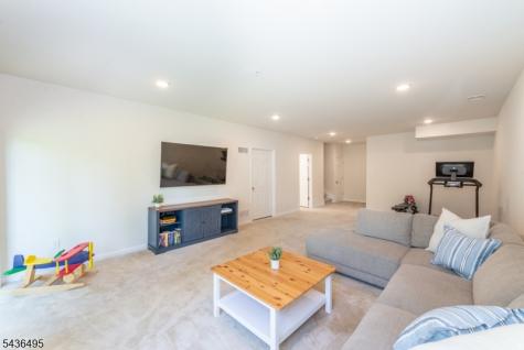 11 Albie Drive Mountain Lakes NJ 07046
