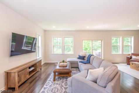 11 Albie Drive Mountain Lakes NJ 07046
