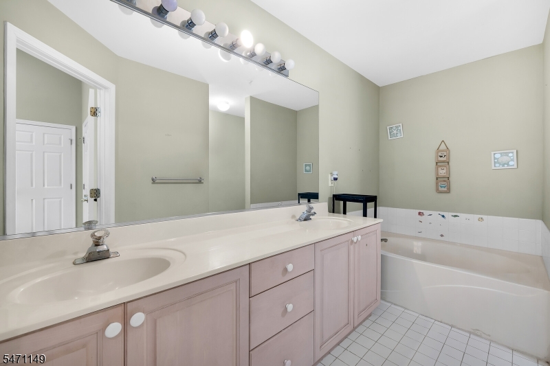 3306 Scenic Court Denville NJ 07834
