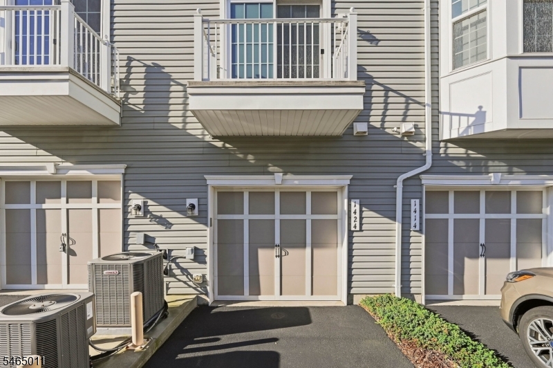 1424 Hudson Circle Highland Park NJ 08904