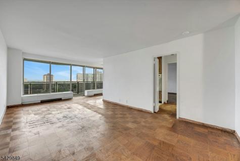 2077 Center Avenue Fort Lee NJ 07024