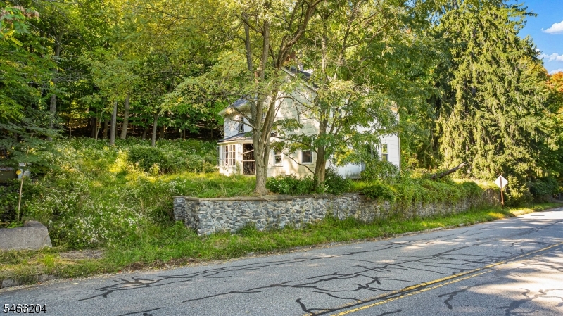 125 W Lindsley Road Cedar Grove NJ 07009