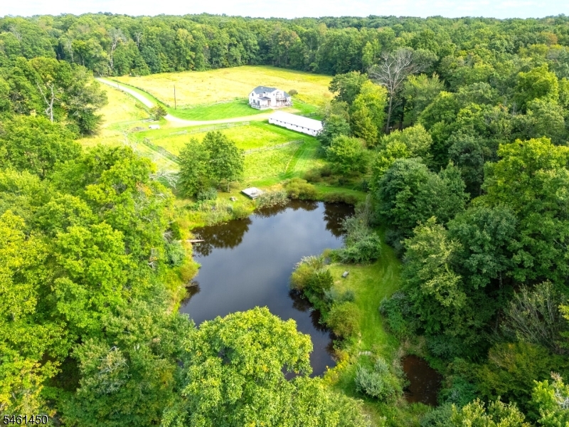 73 Featherbed Lane Raritan NJ 08822