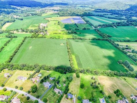 8 Roseberry Road Washington NJ 07882