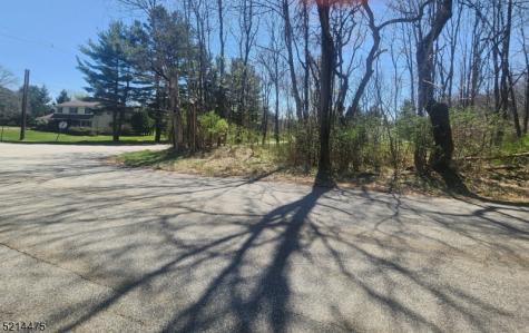 2 Fieldstone Lane Hardyston NJ 07416