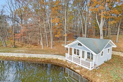 41 Kilroy Road Andover NJ 07821