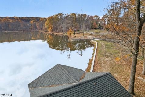 41 Kilroy Road Andover NJ 07821