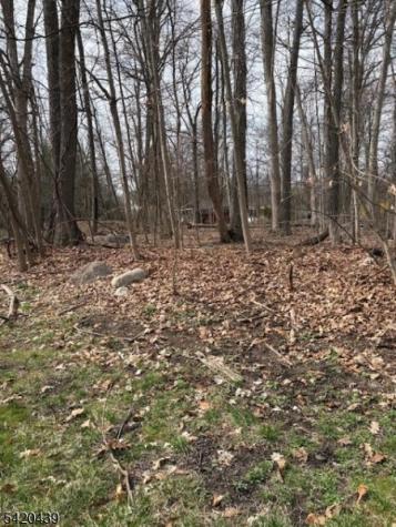 3 Wood Dale Court Vernon NJ 07461