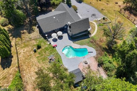 2 Rossi Drive Clinton NJ 08809