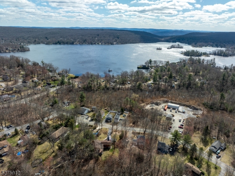 6 Florence Road West Milford NJ 07421