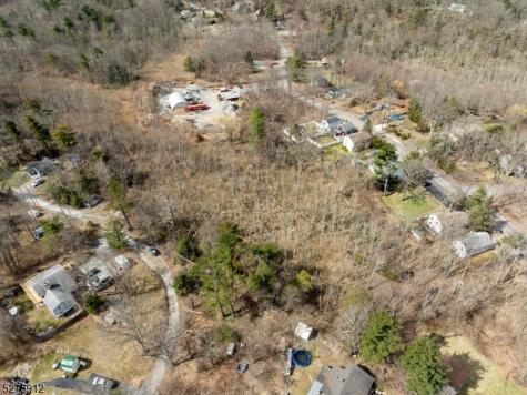 6 Florence Road West Milford NJ 07421