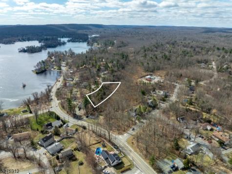 6 Florence Road West Milford NJ 07421