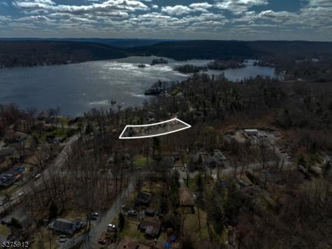 6 Florence Road West Milford NJ 07421