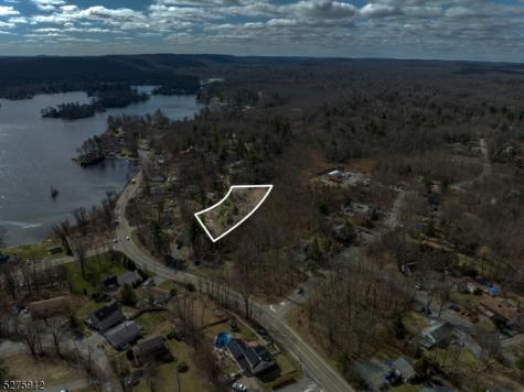 6 Florence Road West Milford NJ 07421