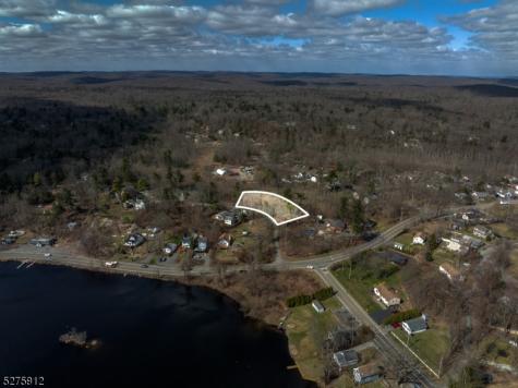 6 Florence Road West Milford NJ 07421