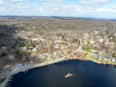 6 Florence Road West Milford NJ 07421