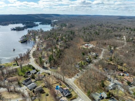 6 Florence Road West Milford NJ 07421