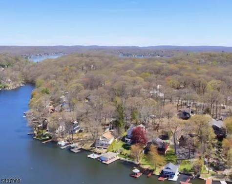 5 Oneida Avenue Hopatcong NJ 07843
