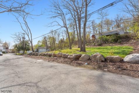 19 Dunham Road West Milford NJ 07421