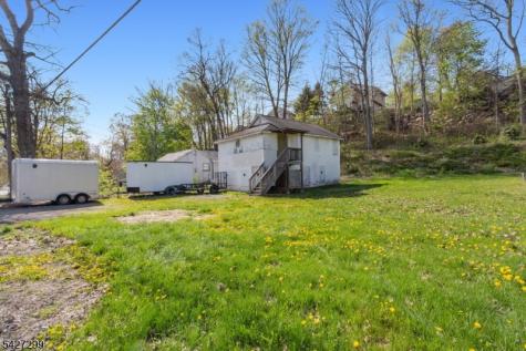 19 Dunham Road West Milford NJ 07421