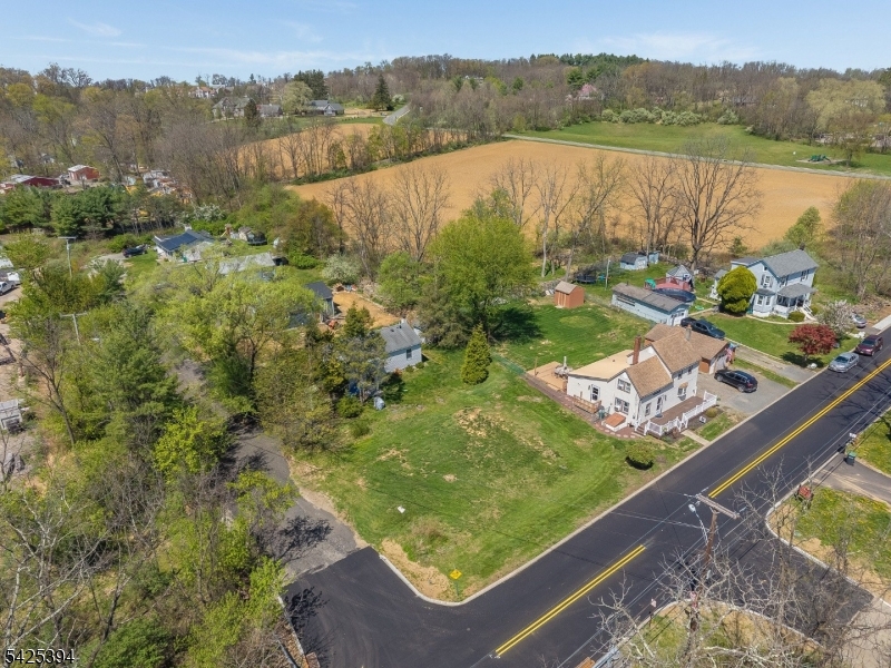 2 Maple Lane Hampton NJ 08827