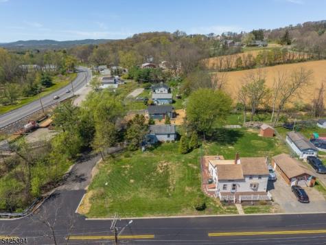 2 Maple Lane Hampton NJ 08827