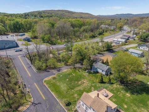 2 Maple Lane Hampton NJ 08827