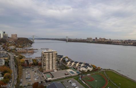 1106 River Road Edgewater NJ 07020