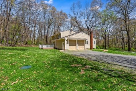 6 Fleming Court Washington NJ 07830