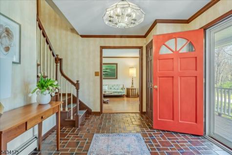 6 Fleming Court Washington NJ 07830
