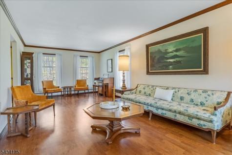 6 Fleming Court Washington NJ 07830