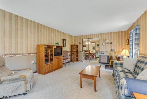 6 Fleming Court Washington NJ 07830