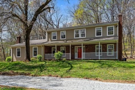 6 Fleming Court Washington NJ 07830