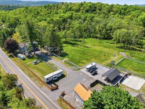 525 Hope-blairstown Road Hope NJ 07825