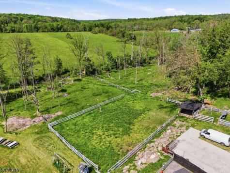 525 Hope-blairstown Road Hope NJ 07825
