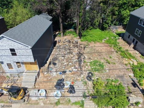 73 Montgomery Avenue Irvington NJ 07111